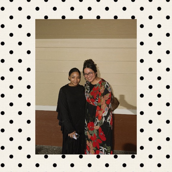 Meet Me :) - Picture 3 of 11